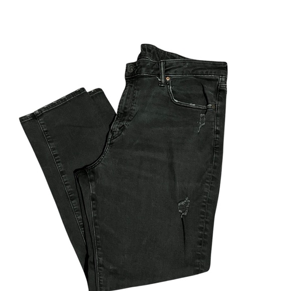 Men’s Bundle American Eagle & Old Navy Jeans/ Shorts (4 pairs) - Picture 3 of 16